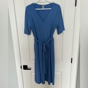H&M GORGEOUS BLUE V NECK MIDI DRESS, EUC, M